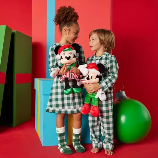 Minnie Mouse Holiday Plush 2023 – Medium 15''