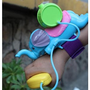 Wishtime Toddler Super Soaker Summer Toy Wrist Length Type Spray Water Gun Elephant Blaster Pistol Bath Toys for Kids Outdoor Sports Playing Activity Toy