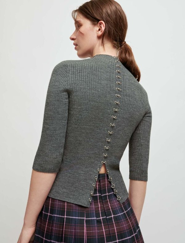 121MANUELLE Sweater with collar and piercings