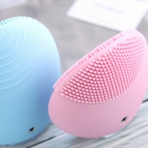 With any $50 or More FOREO Orders @ B-Glowing