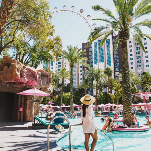 Flamingo Hotel in Las Vegas with $25  Atracction Credit