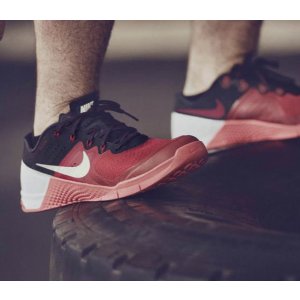 Nike Men's Metcon 2 Cross-Training Shoes