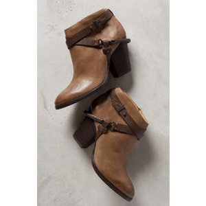 Dolce Vita  Harlene Suede Ankle Bootie, Moss
