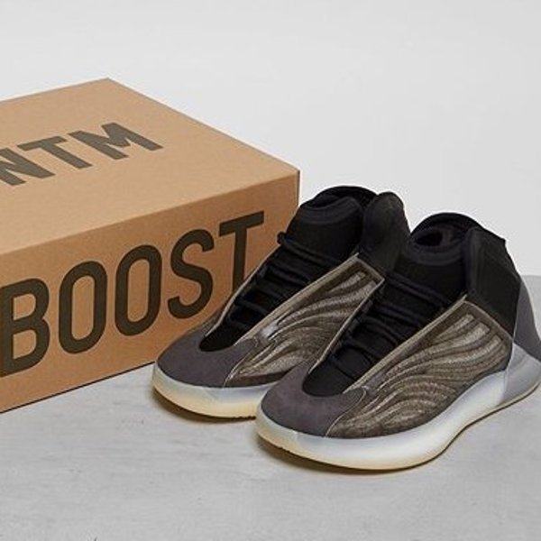 YEEZY QNTM REVIEW ON FEET QNTM Vs. YouTube