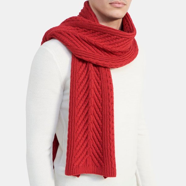 Cable Knit Scarf in Merino Wool