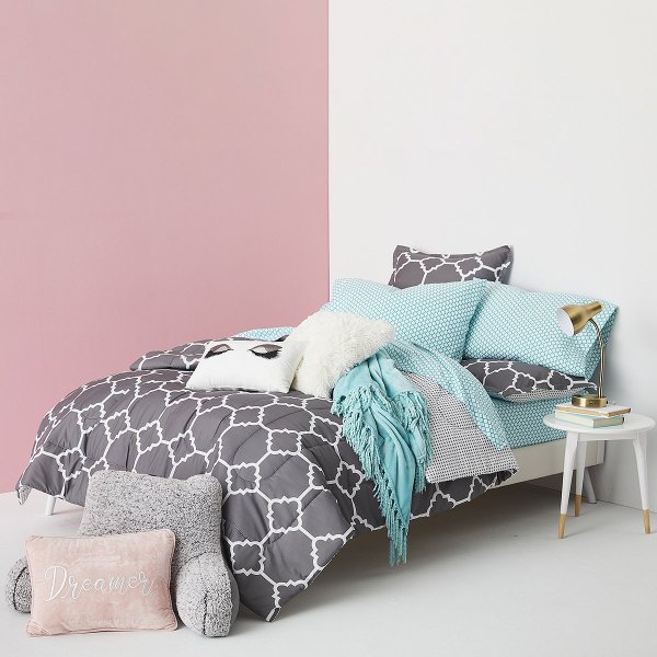 Tiles Complete Bedding Set with Sheets