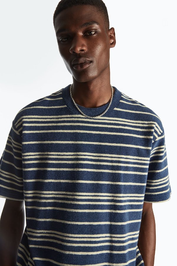 OVERSIZED TOWELING T-SHIRT - NAVY / WHITE / STRIPED - T-shirts - COS