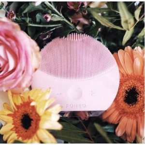 FOREO Orders Over $199 @ B-Glowing