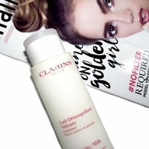 Cleansing Milk Collection @ Clarins
