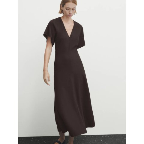 【Massimo Dutti】Flowing midi dress with embroidery Flowing satin midi dress with straps · Burgundy · Caps And