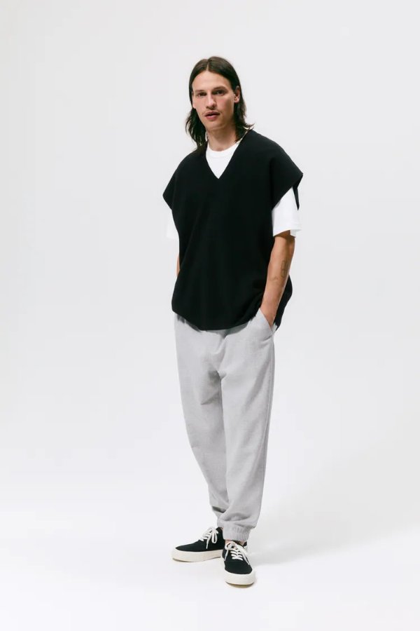 TEXTURED WEAVE JOGGING PANTS WITH ELASTIC WAISTBAND