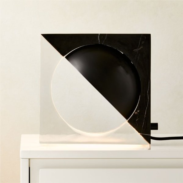 Venus Black Resin Modern Table Lamp
