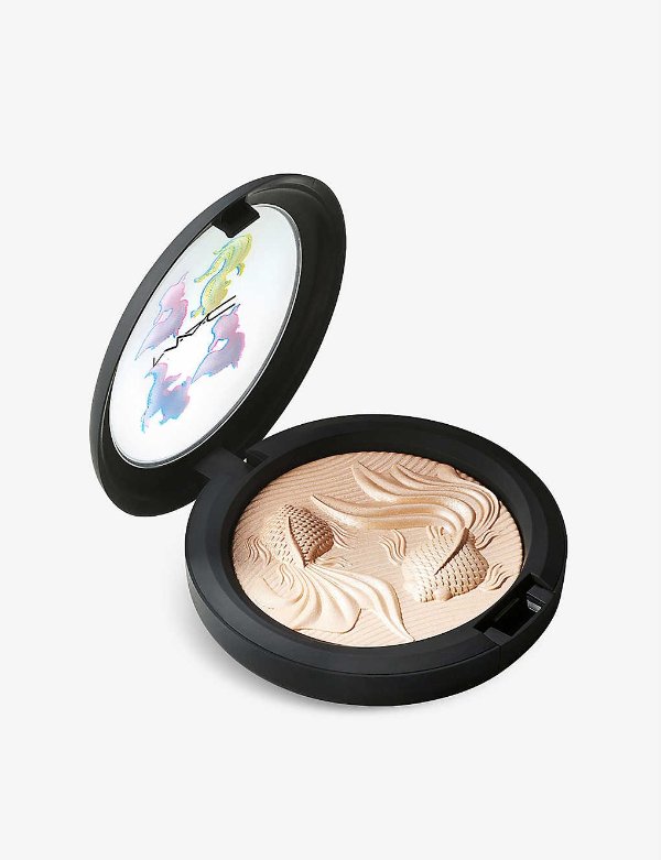 Moon Masterpiece Extra Dimension Skinfinish highlighter 9g