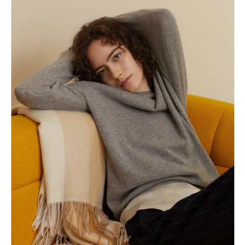 State CashmereThe Crewneck Basic Sweater