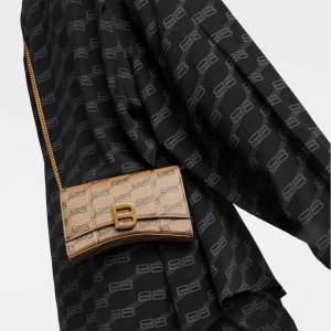 半年一次的Balenciaga 私促开启🔛BB沙漏链条包￥6500