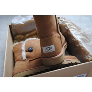 Select Ugg Boots @ Stylebop