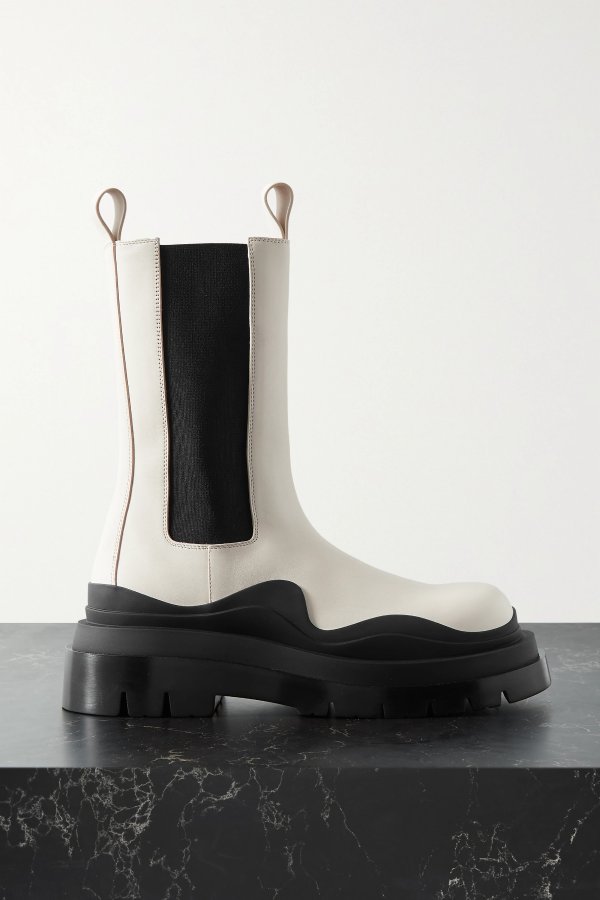Tire rubber-trimmed leather Chelsea boots