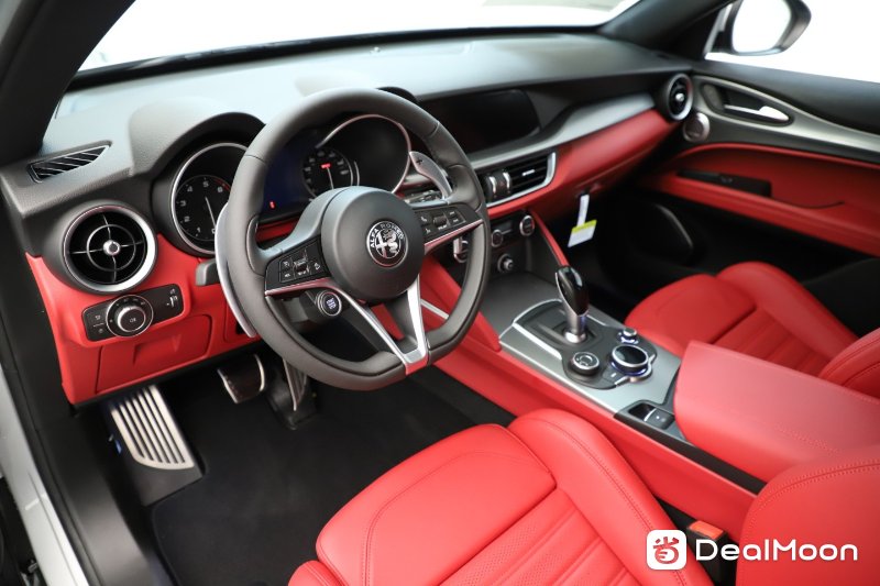 New-2019-Alfa-Romeo-Stelvio-Ti-Sport-Q4.jpg