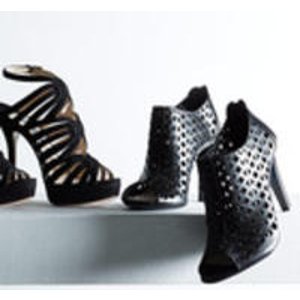 Prada Women's Designer Shoes & Apparel on Sale @ Gilt