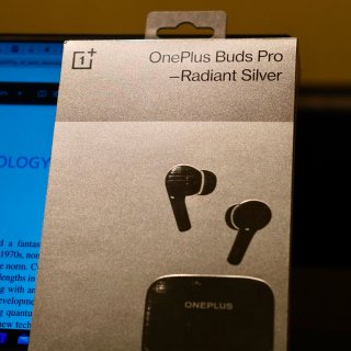 OnePlus Buds Pro - 还可以的价格，不妥协的音质
