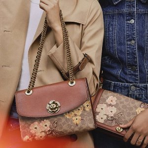 Free gift on $250+ Parker handbags purchase@Coach