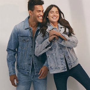 Last Day: All Clearance @ Abercrombie & Fitch