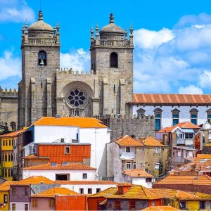 Portugal 7-Nt Guided Tour Lisbon, Porto & Sintra, w/Air, Tours, Breakfast & More