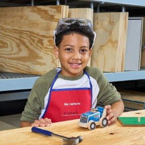 Lowes 6月10日 制作割草机造型相片架 儿童手工DIY套装