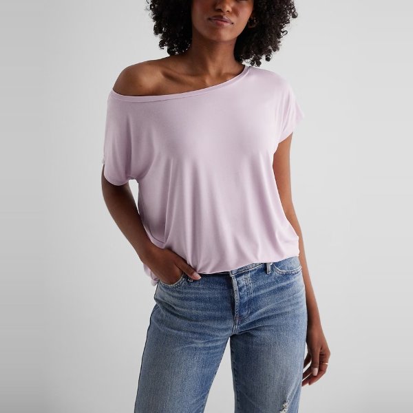 Relaxed Off The Shoulder London Tee