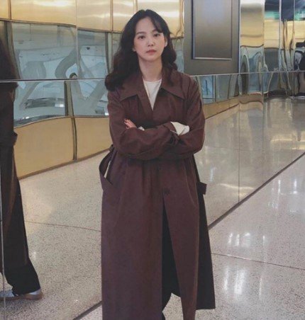 [FRONTROW X LOW CLASSIC] Curved sleeve Trench Coat
