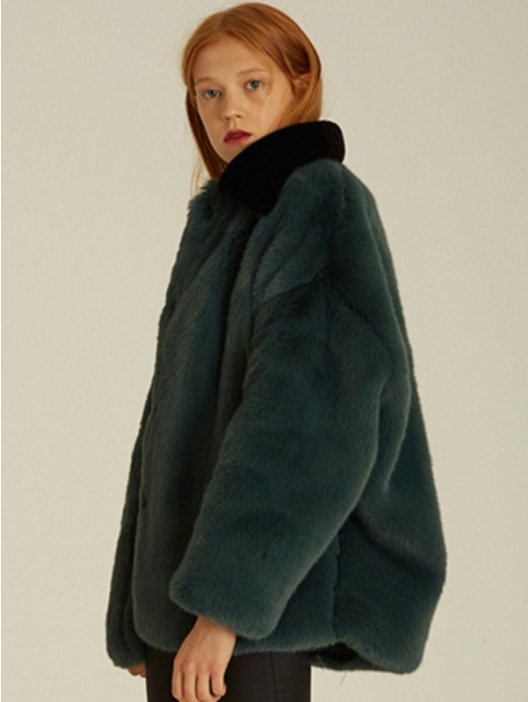 Collar Oversized Faux Fur Jacket