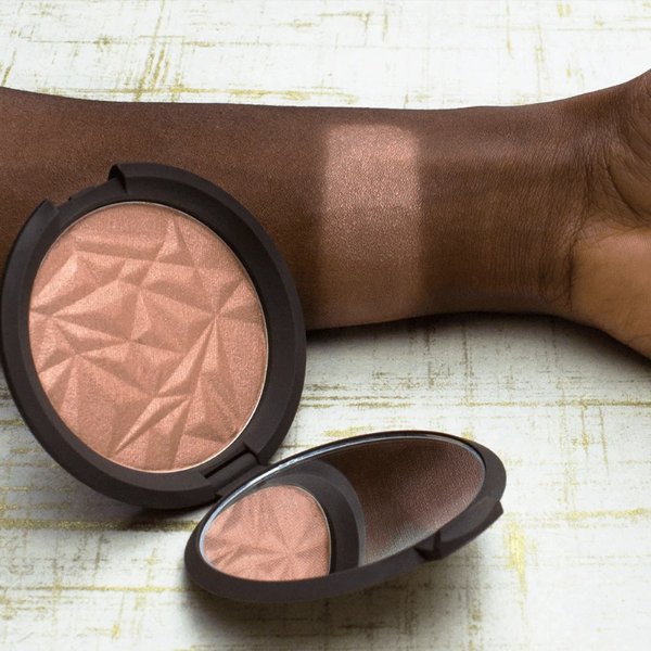 Shimmering Skin Perfector® Pressed Highlighter Bronzed Amber | Becca