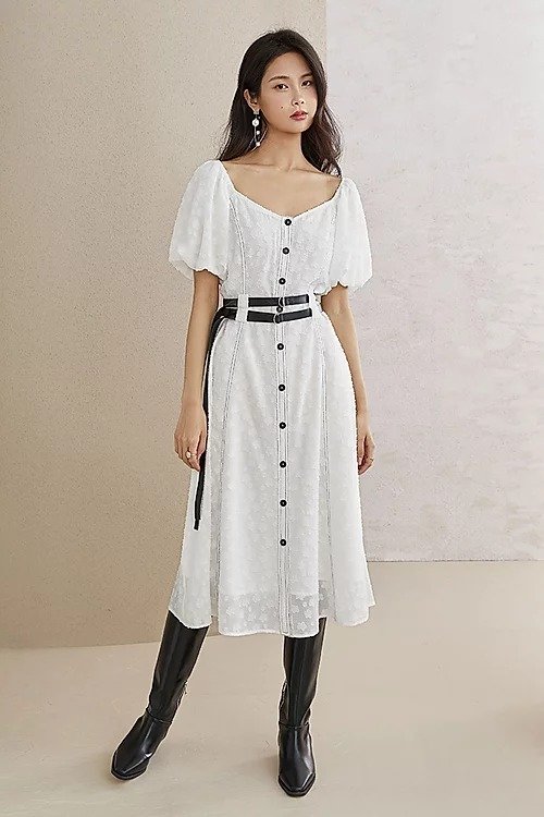 白色雪纺泡泡袖连衣裙
