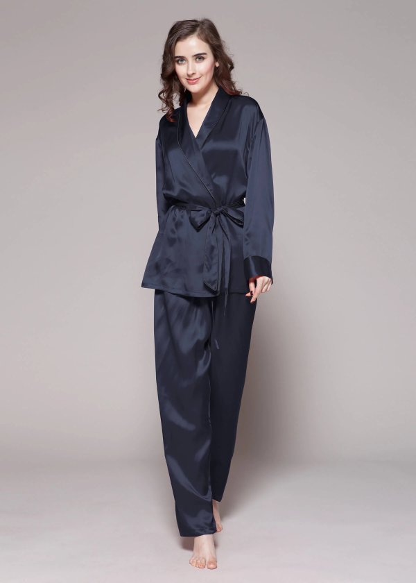 22 Momme Contrast Trim Silk Pajamas Set Navy Blue