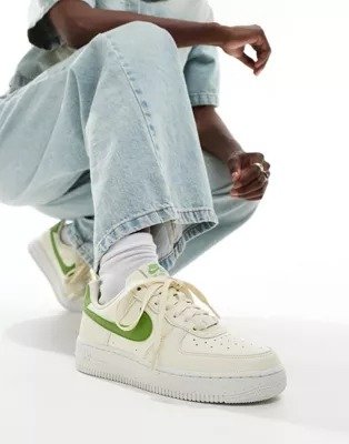 Air Force 1 sneakers in off white and green