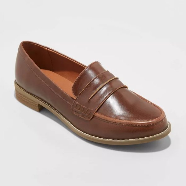Women's Quinn Faux Leather Closed Back Loafers