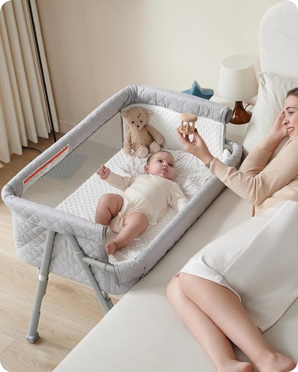 Bassinet Bedside Sleeper, Baby Bed Crib for Newborn, Bedside Crib Sleeper with 4 Auto-Lock & Adjustable Height, Breathable Mesh&Mattress