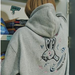 CPGN 小众潮牌热卖 封面兔子卫衣$60 格纹围巾$45