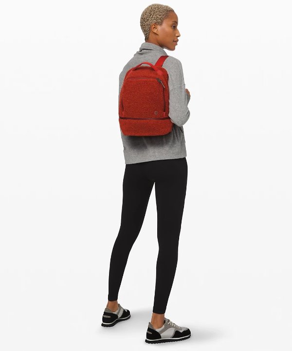 City Adventurer Backpack Mini *Sherpa Fleece 10L | Women's Bags | lululemon athletica