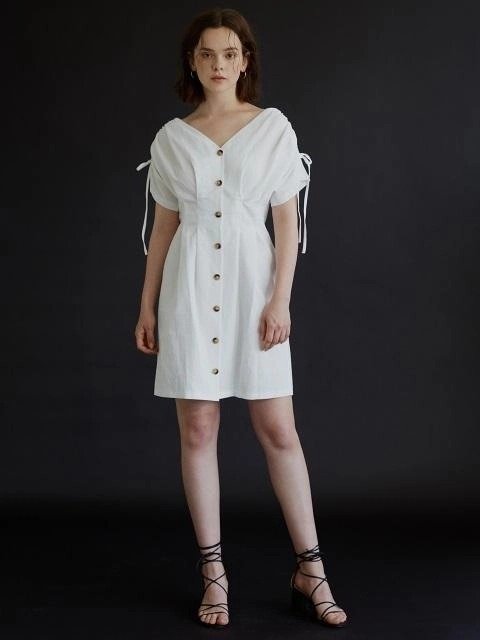 Button Sharring Dress White