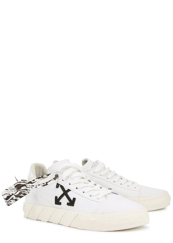 Low Vulcanized white canvas sneakers