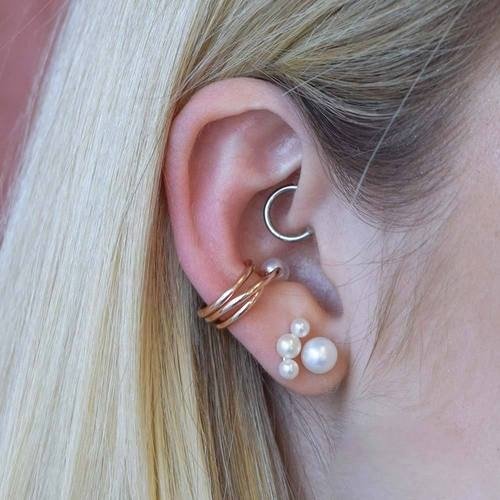 Pearl Tapered Stud Earrings in Rose Gold