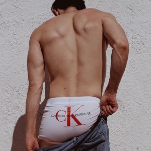 Calvin Klein 精选男式内裤，袜子热卖