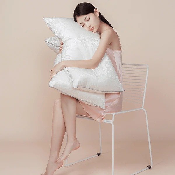 100% Silk Filled Pillow with Silk Shell