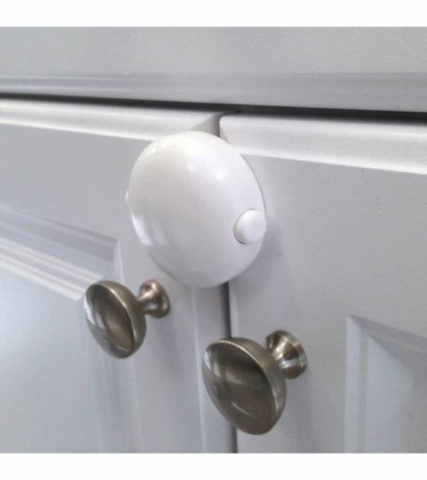 Qdos Adhesive Double Door Lock - White