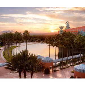 Stay in Orlando Disney for free