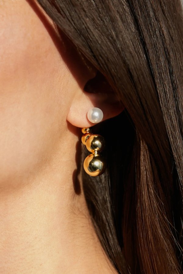 GOLD EARRINGS WITH PEARL DETAIL $28 Additional 20% Off Everything - Automatically applied in cart EA-10922-W Gold Gold EA-10922-W-Gold-OS $28.00