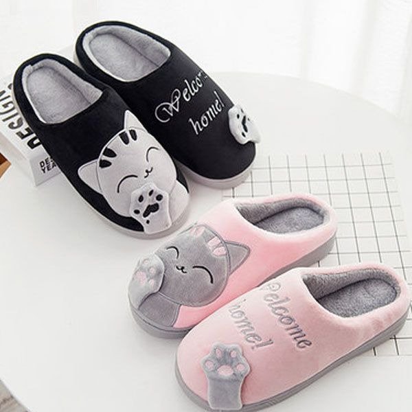 Cute Kitty Slippers from Apollo Box