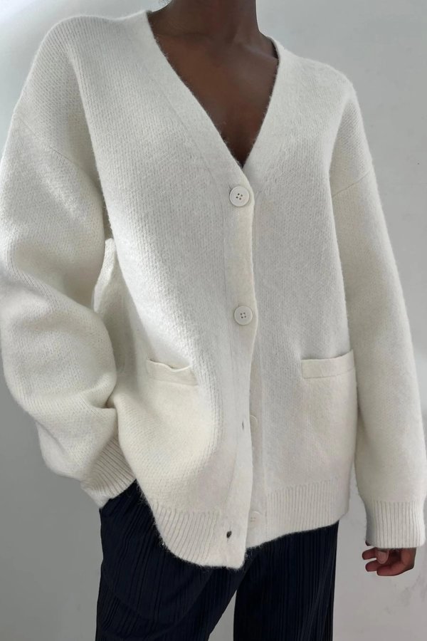 BUTTON FRONT CARDIGAN