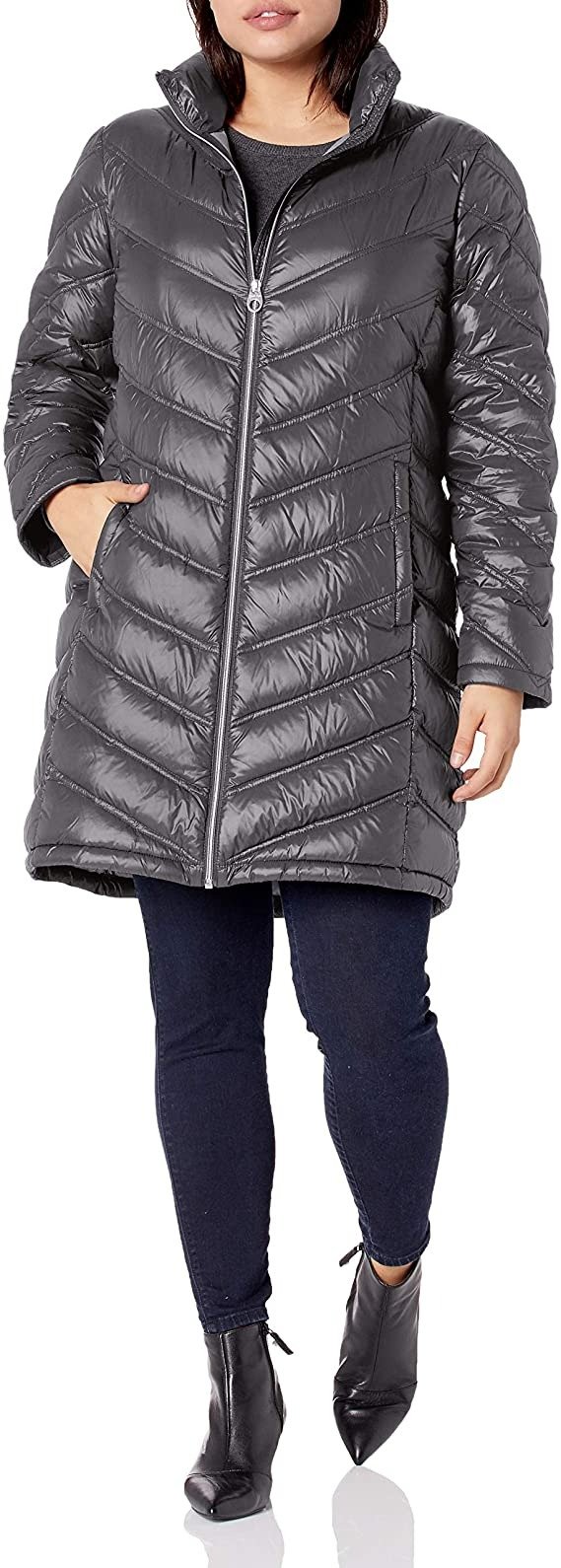 Women's Chevron Quilted Packable Down Jacket (Standard and Plus)